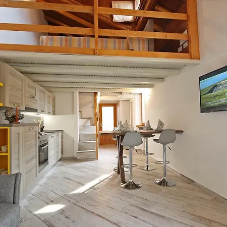 דירה Luxury Loft בלאג'יו